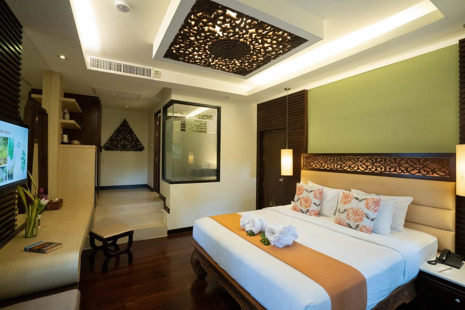 Garden Bungalow · photograph 4