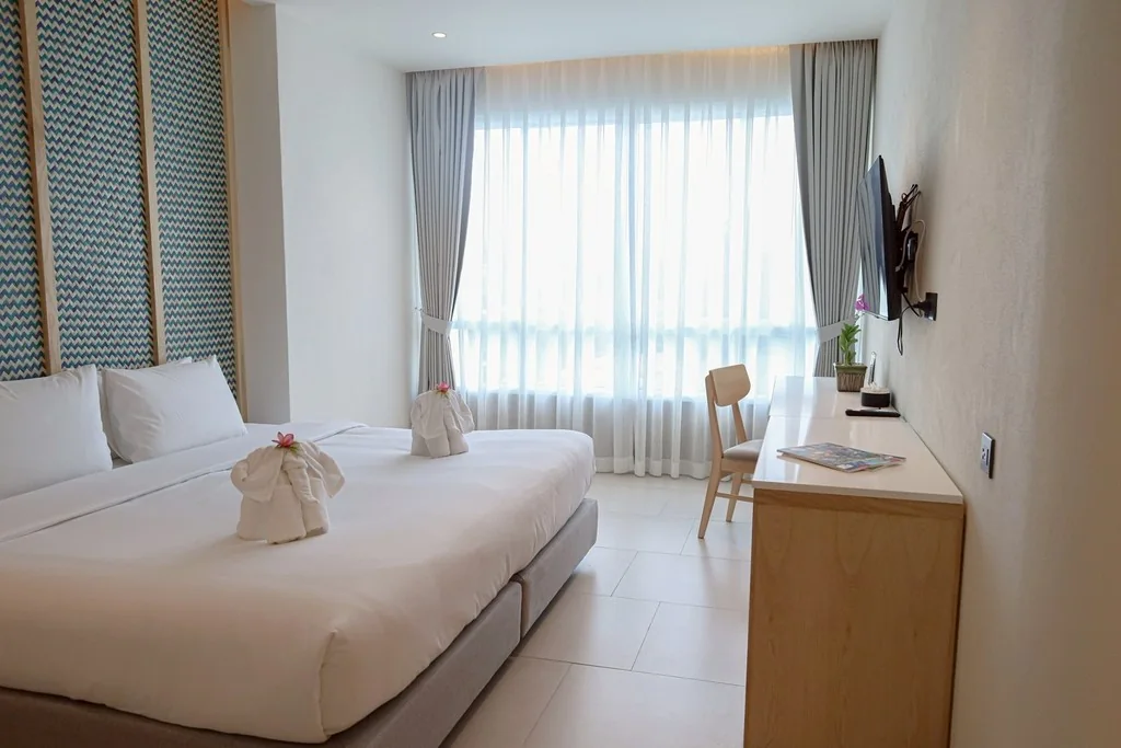 Penthouse Suite · photograph 6